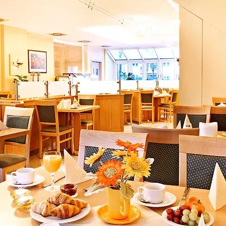 Hotel Frankfurt By Tulip 3*