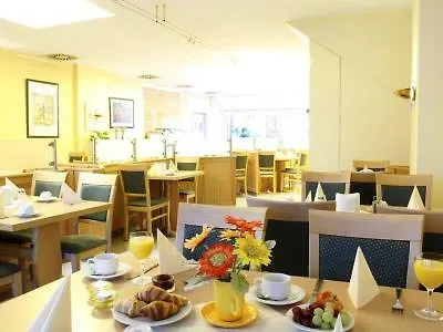 Frankfurt By Tulip 3*