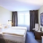 Hotel B99