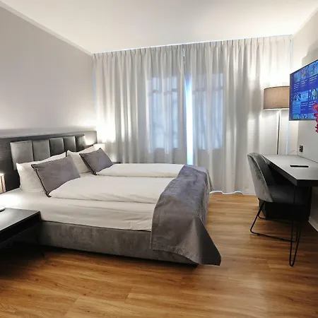 B99 Hotel 3*