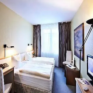 Otel B99 3*